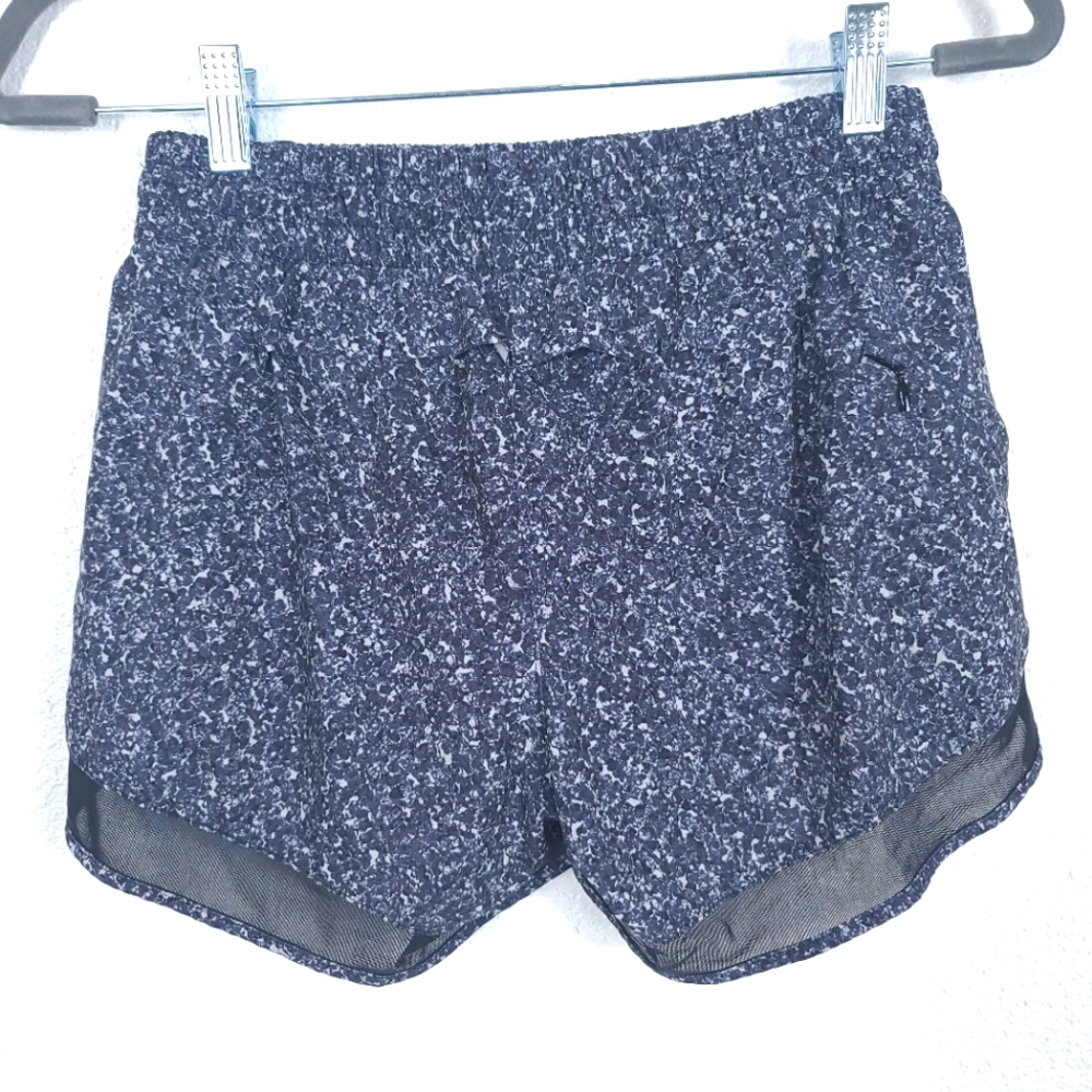 ATHLETA Printed Mesh Racer Run Shorts 4" - Picture 7 of 10
